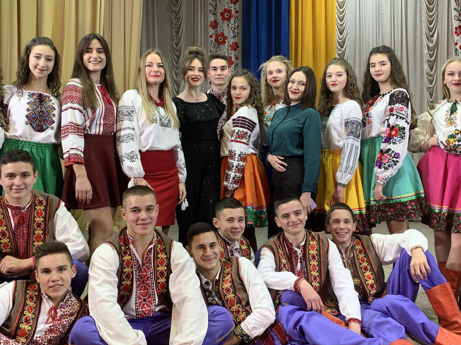 Учасники творчого дійства